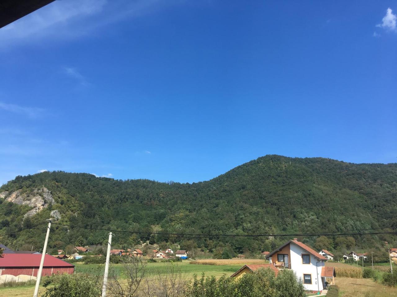 Zvezdica Appartement Bajina Basta Buitenkant foto