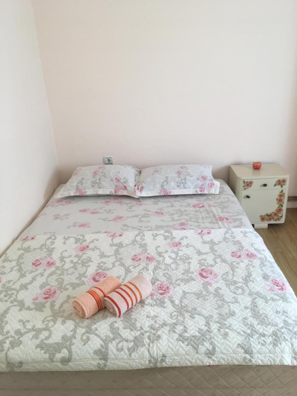 Zvezdica Appartement Bajina Basta Buitenkant foto