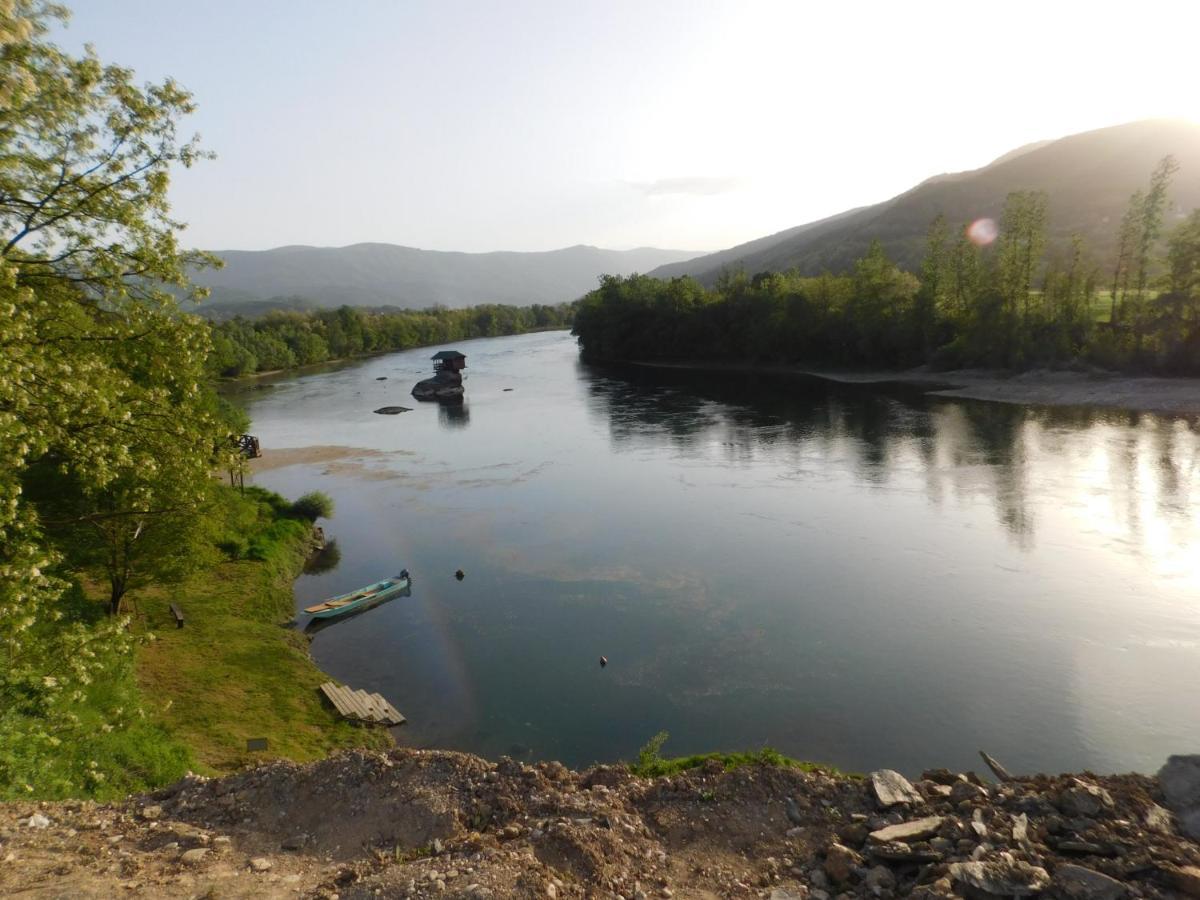 Zvezdica Appartement Bajina Basta Buitenkant foto