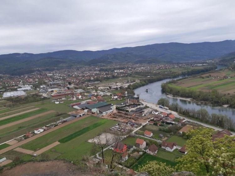 Zvezdica Appartement Bajina Basta Buitenkant foto